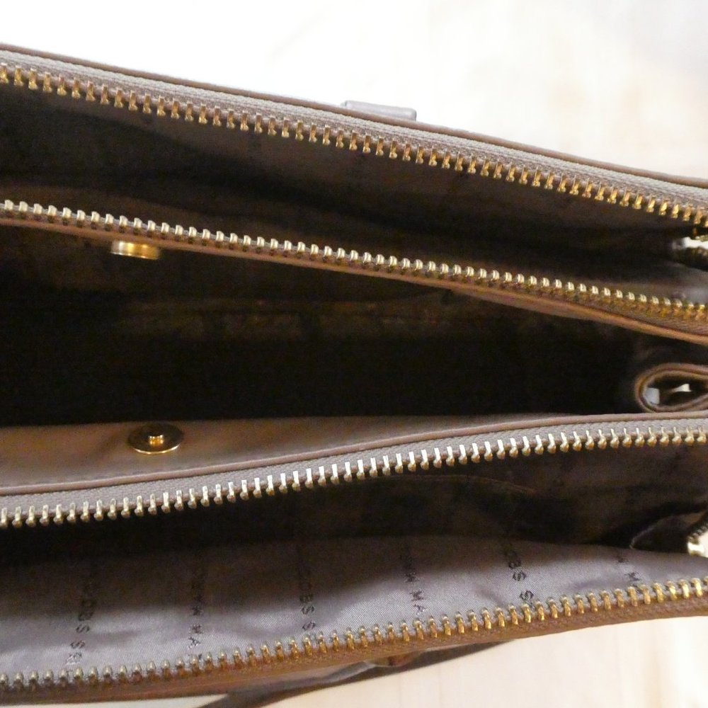 MARC JACOBS Goodbye Columbus Sylvie Top Handle Leather Satchel - Picture 9 of 16